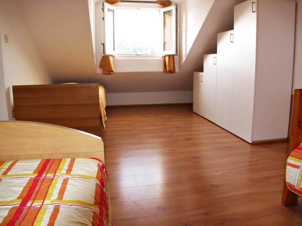 Apartment Martinic Pucisca Phòng bức ảnh