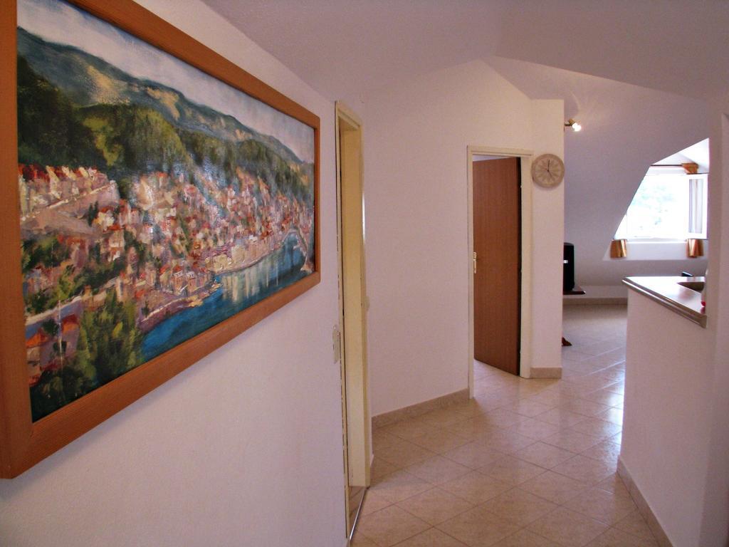 Apartment Martinic Pucisca Phòng bức ảnh