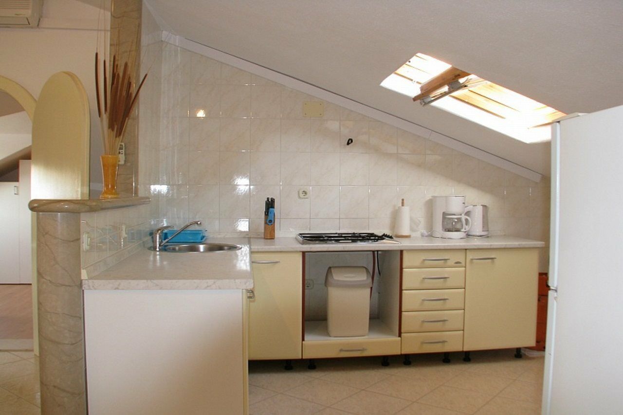 Apartment Martinic Pucisca Ngoại thất bức ảnh